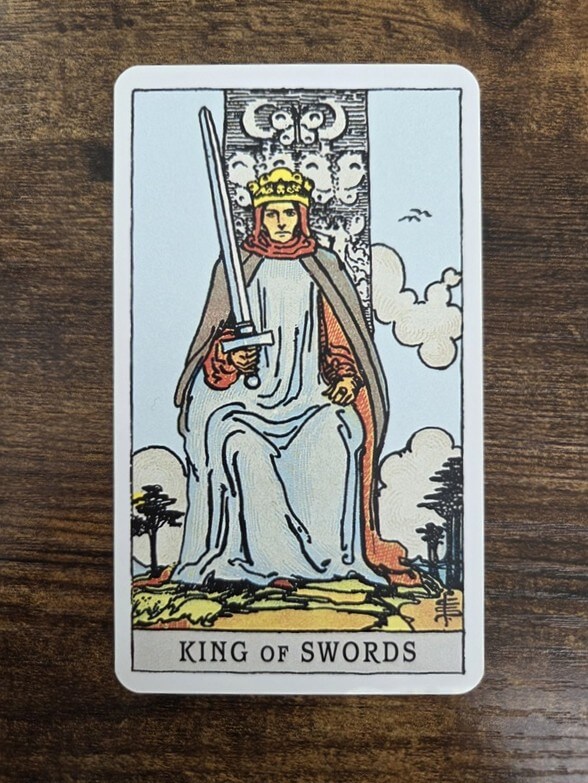 König der Schwerter Tarotkarte: König der Schwerter